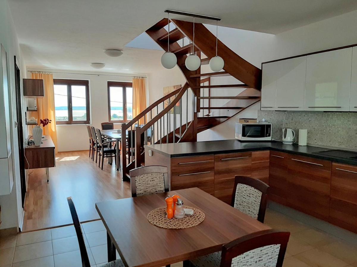 Apartman Nesyt Sedlec  Buitenkant foto
