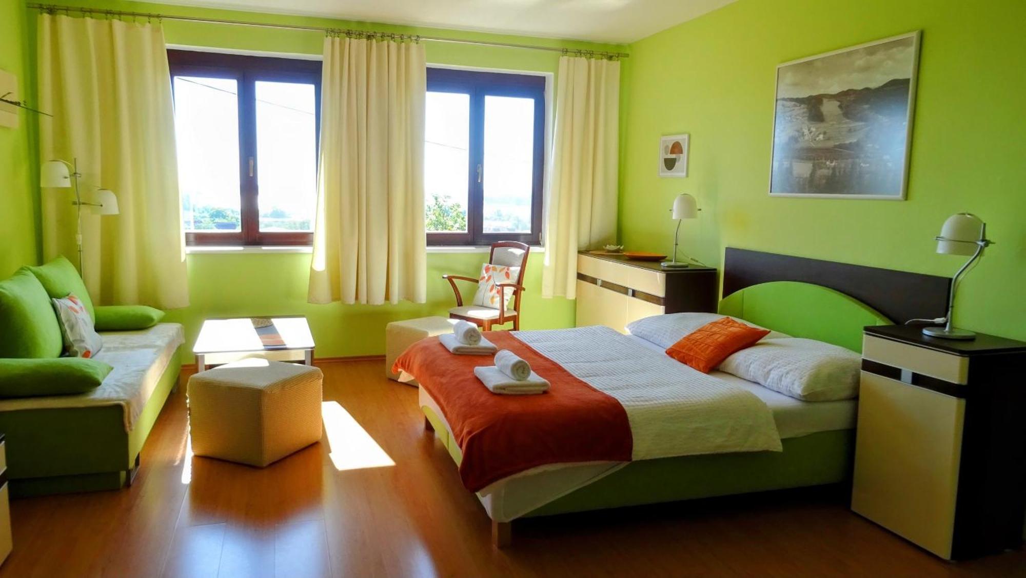 Apartman Nesyt Sedlec  Buitenkant foto